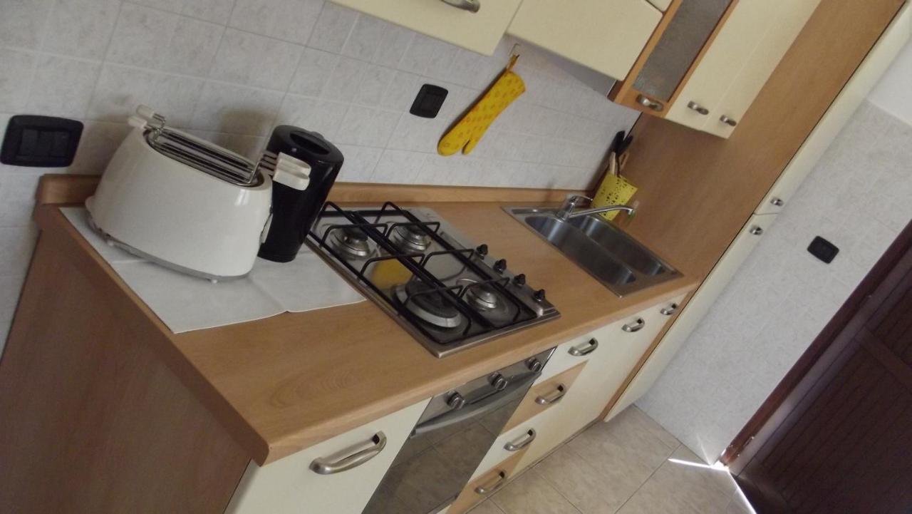 Yellow House Cir 12040 Cassano Magnago المظهر الخارجي الصورة