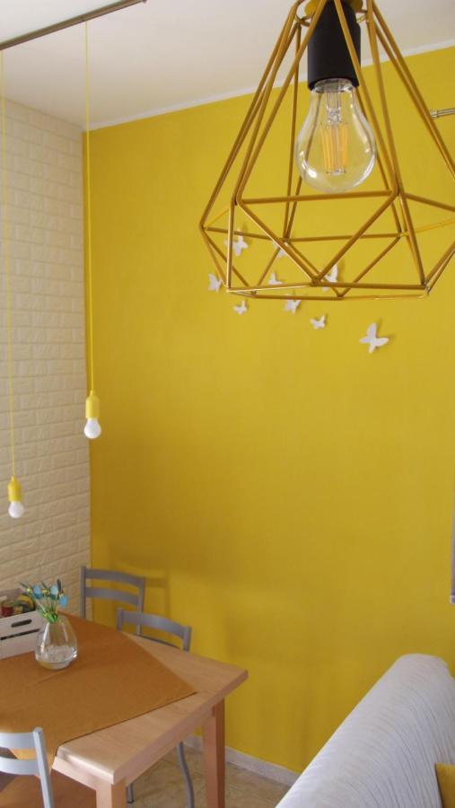Yellow House Cir 12040 Cassano Magnago المظهر الخارجي الصورة